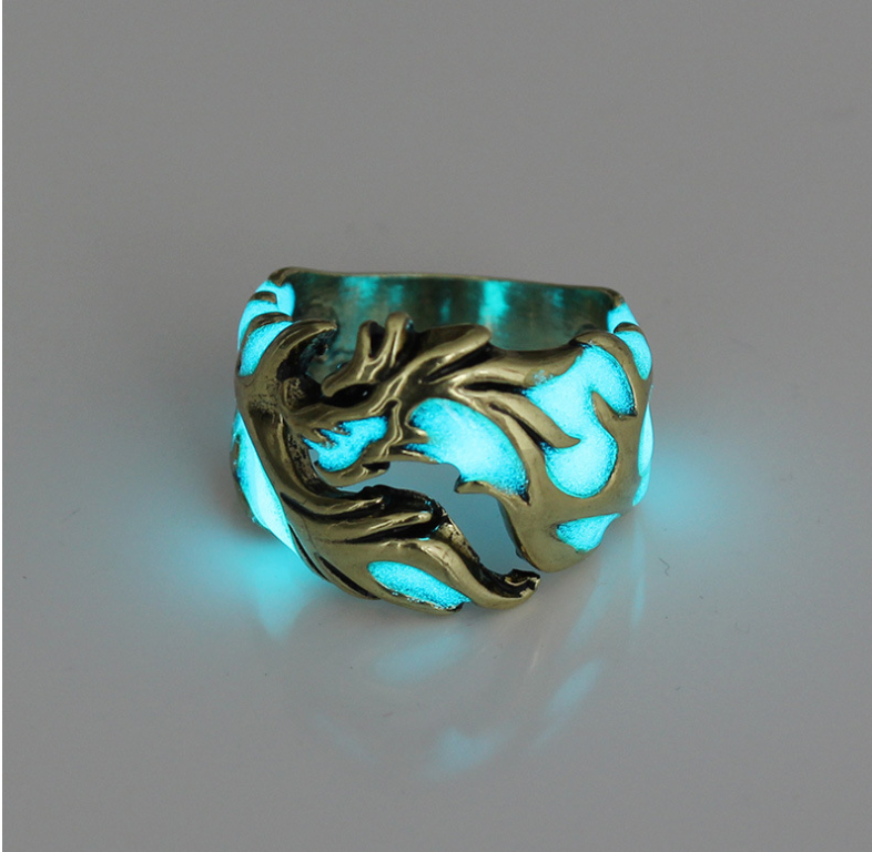 "Vintage Men's Ring - Dragon's Embrace. Adjustable band, personalized night lights. Material: Copper, Silver Gold Plating. Weight: 8g."