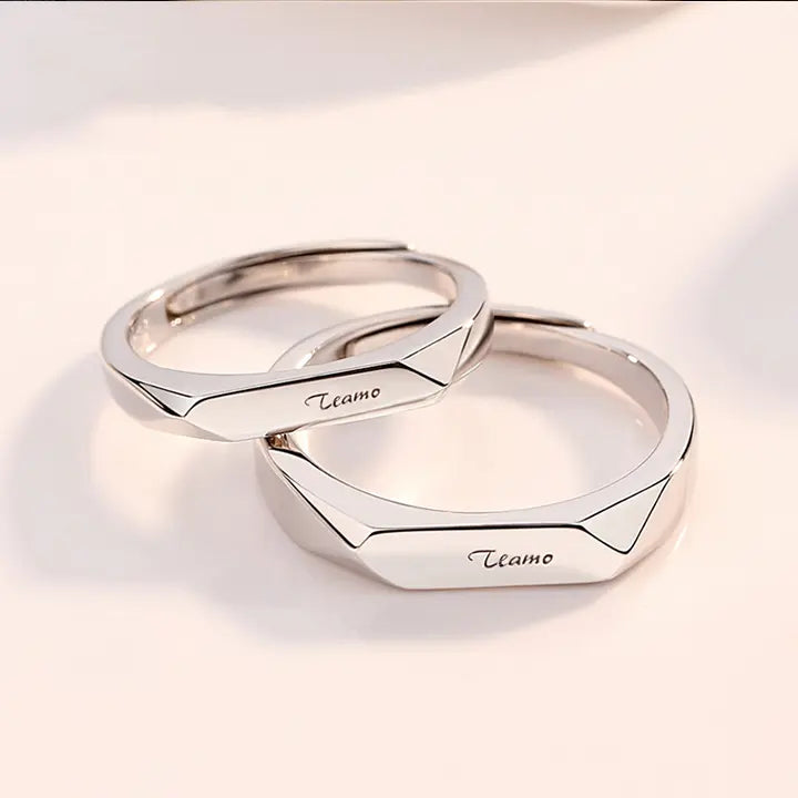 "ElegaBand - Customizable Fashion Rings for Chic Style" Roljord