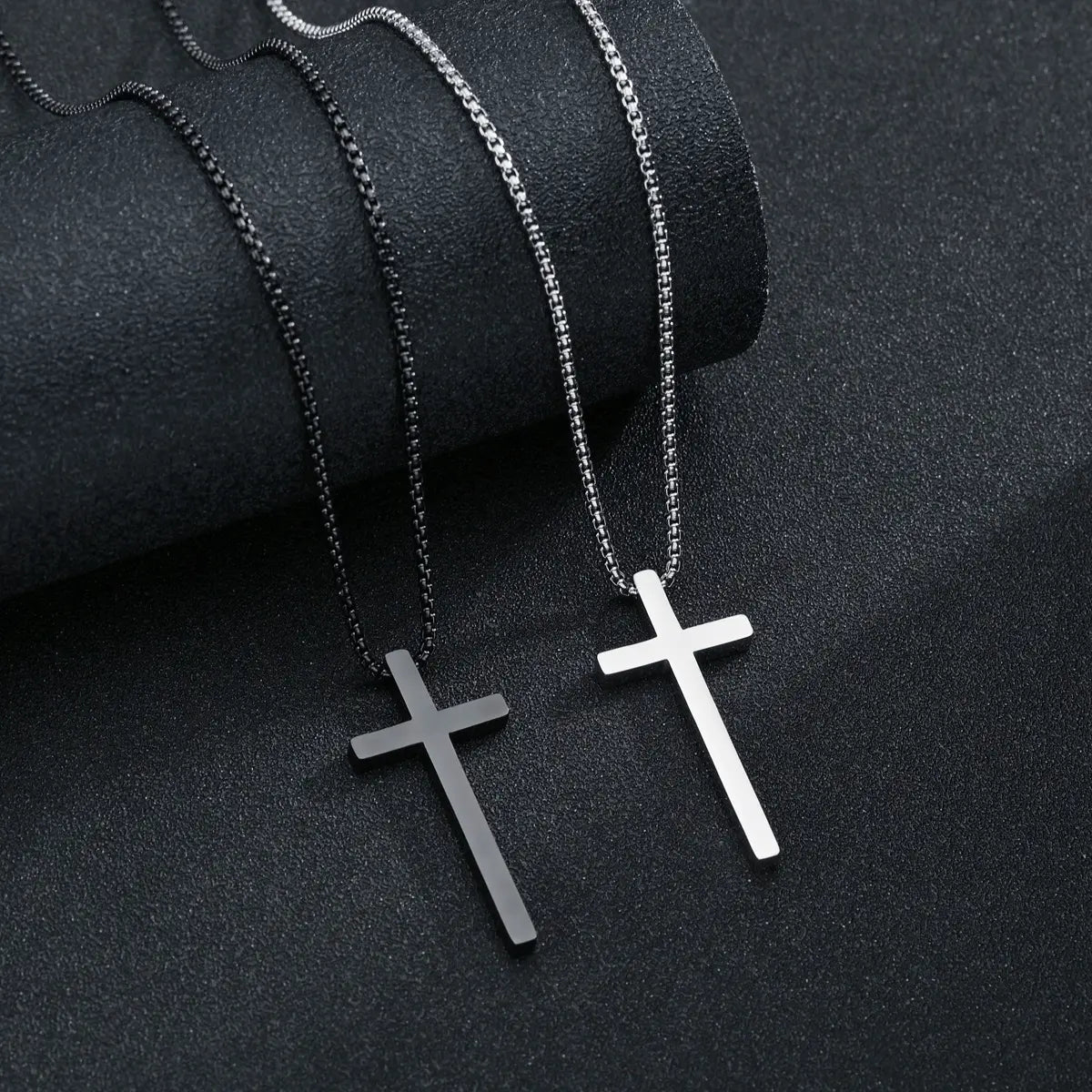 "NorthStar Cross Pendant Necklace - Elegant Fashion Jewelry for USA & Canada" Roljord